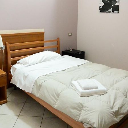 Albergo Meuble Abatjour Мантуя Экстерьер фото