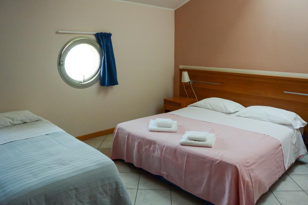 Albergo Meuble Abatjour Мантуя Экстерьер фото