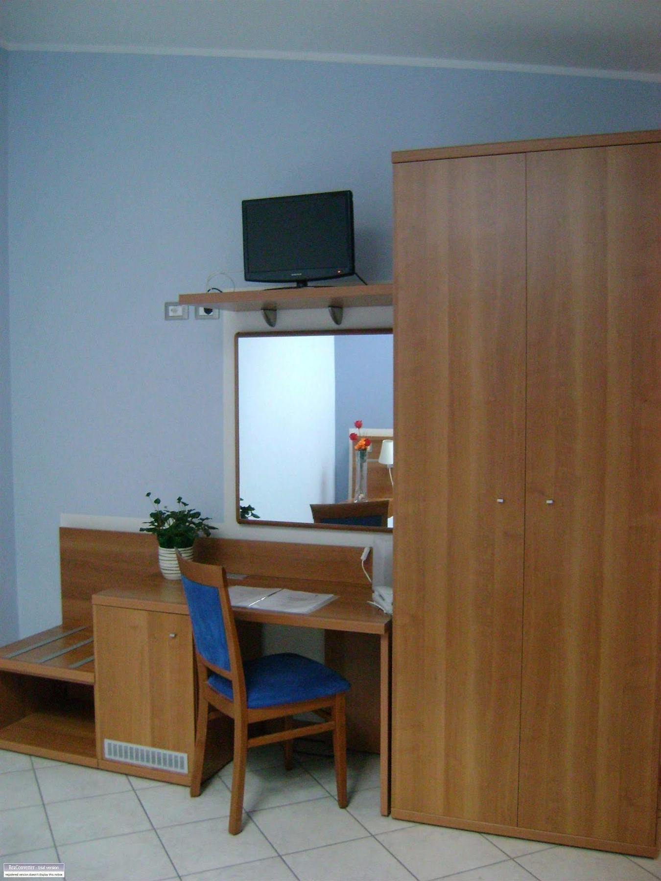 Albergo Meuble Abatjour Мантуя Экстерьер фото