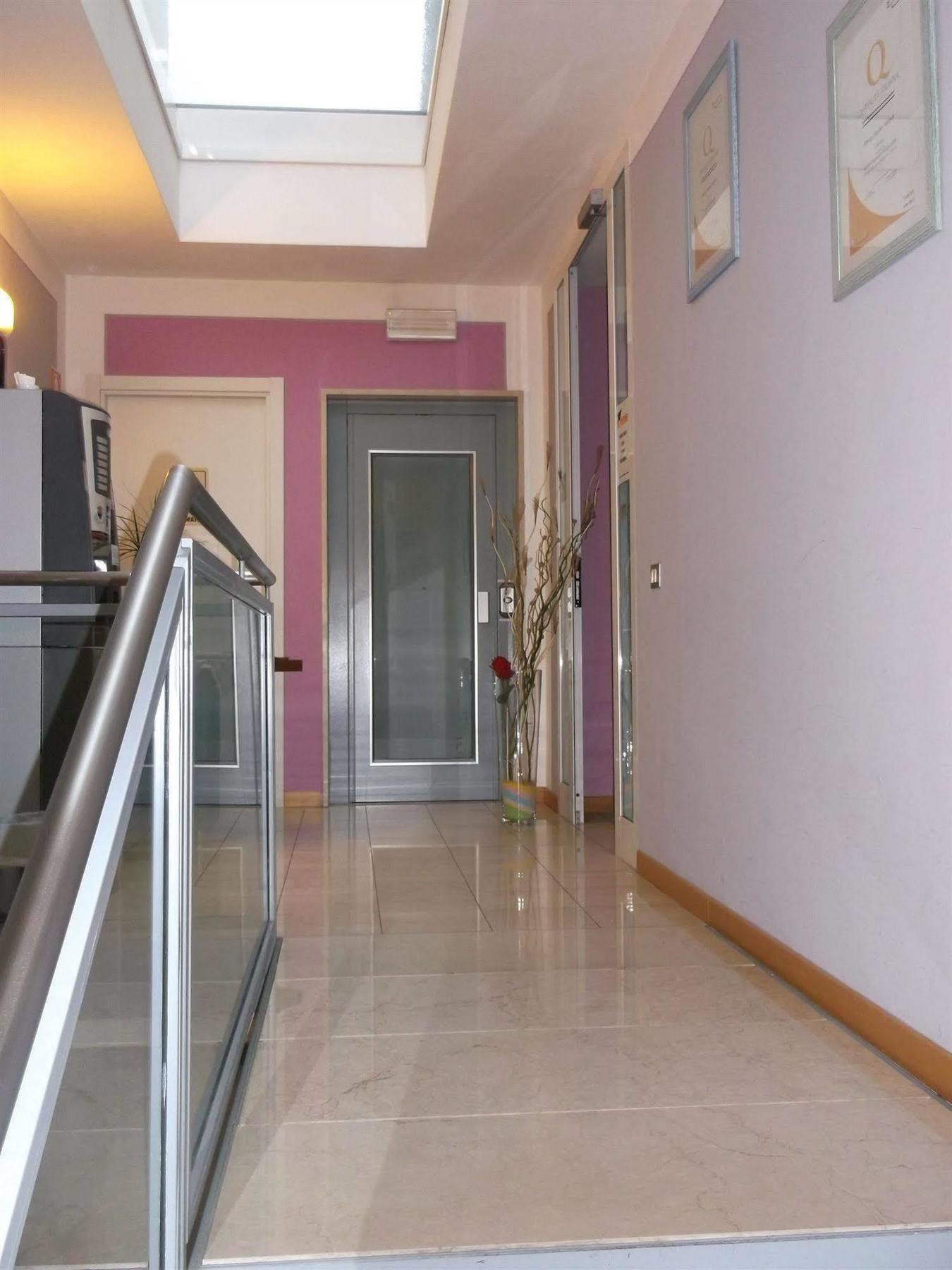 Albergo Meuble Abatjour Мантуя Экстерьер фото